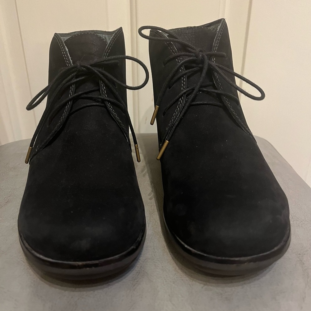 Dansko Shoes Joy Black Nubuck Wedge Bootie size 39 EU (8.5 - 9 US)